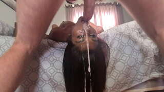 Desi whore ቅድሚያ የሚሰጡዋቸውን facefuck