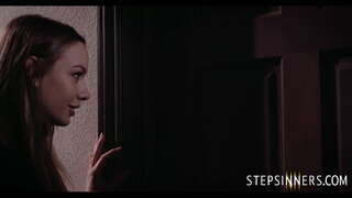 Kćer tinejdžericu-drolja je Samo Htjela Veliki Kurac