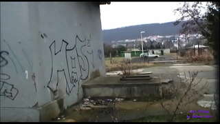 الفتاة قرنية جدا وتريد أن يمارس الجنس على الفور حتى في الشارع